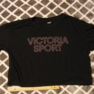 Victoria Sport Crop Top